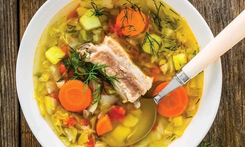 ciorba de varza murata cu coaaste de porc jpg