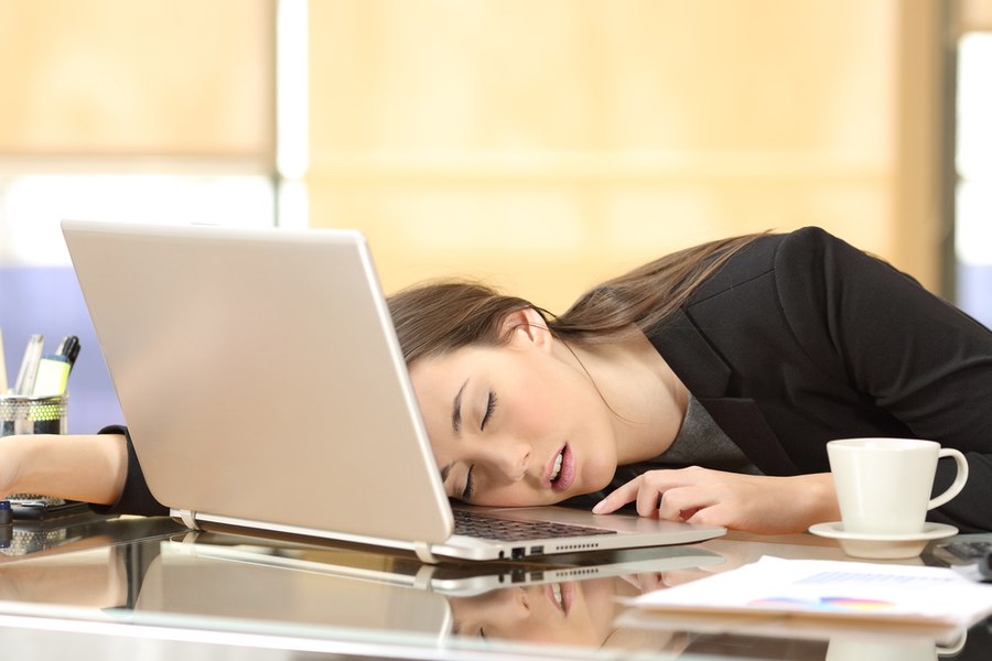 Deficitul de fier, o problemă care poate rămâne nedepistată ani la rând. Ce simptome nu trebuie ignorate