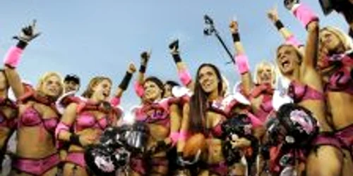 Fetele din Lingerie Football League * Foto: Reuters