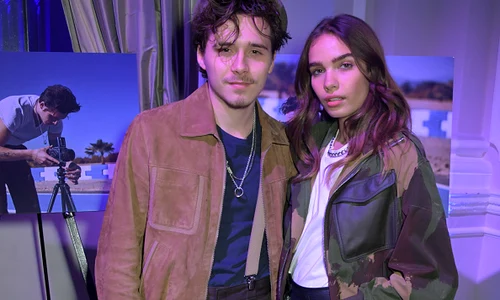 brooklyn beckham iubita hana cross victoria beckham linie vestimentara jpeg