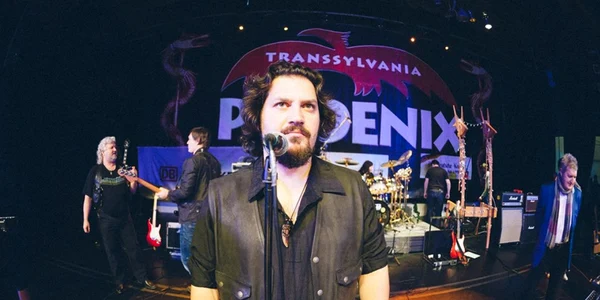 costin adam phoenix foto phoenix official