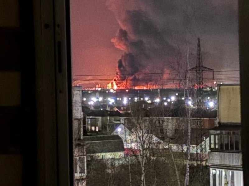Atacuri ale ucrainenilor în Rusia. O uzină și o rafinărie strategice au fost vizate. Mai multe persoane rănite