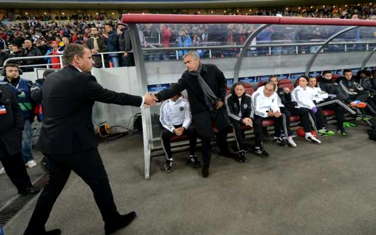 Reghecampf a fost surclasat de Mourinho