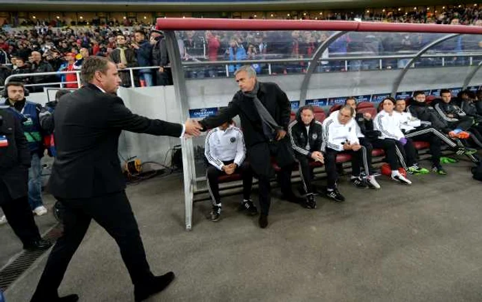 Reghecampf a fost surclasat de Mourinho