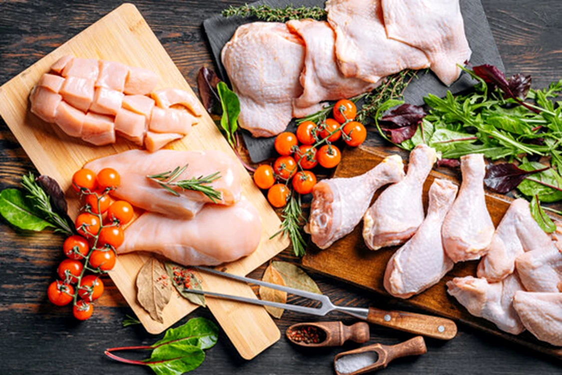 Carnea de pasăre este o alegere perfectă la dietă / foto: AdobeStock