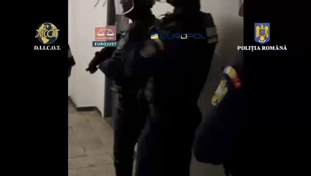 Un grup de hakeri, printre care și un român, au înșelat mai mult de 1.000 de spanioli și alți cetățeni europeni, cu peste 100 de milioane de euro