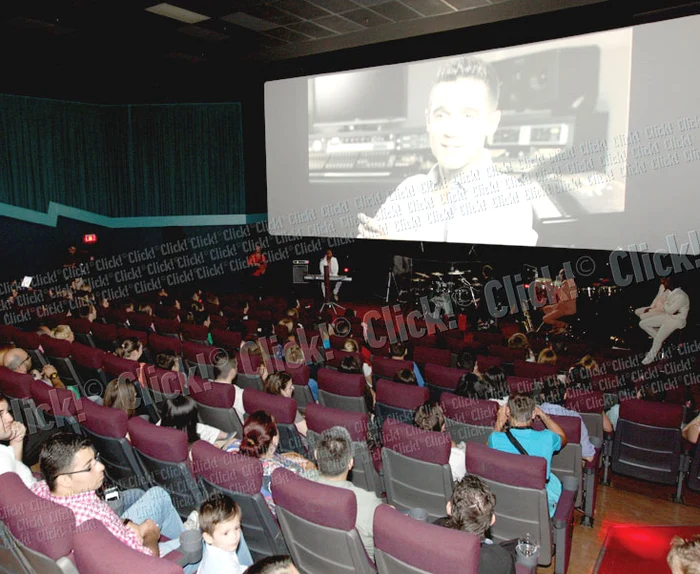 Membrii trupei au fost susţinuţi de zeci de fani (FOTOGRAFII: SEVER GHEORGHE)
