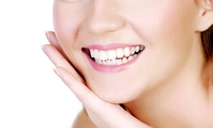 femeie machiaj ten ingrijire shutterstock 18530662 jpeg