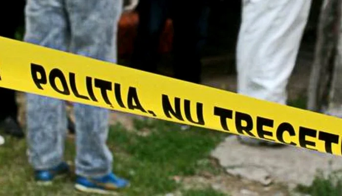 Cadavru mumificat, găsit de un executor judecătoresc venit să-i ia apartamentul. De când se estimează că era mort