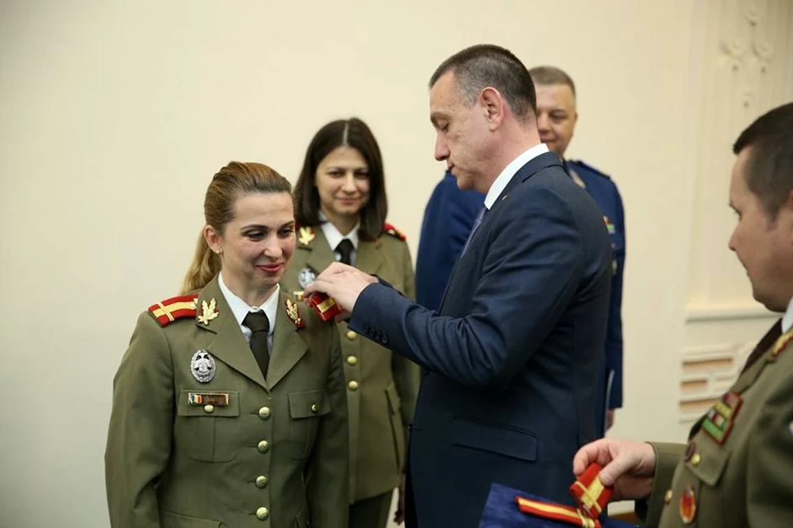 Alina Dumitru grad militar capitan jpeg