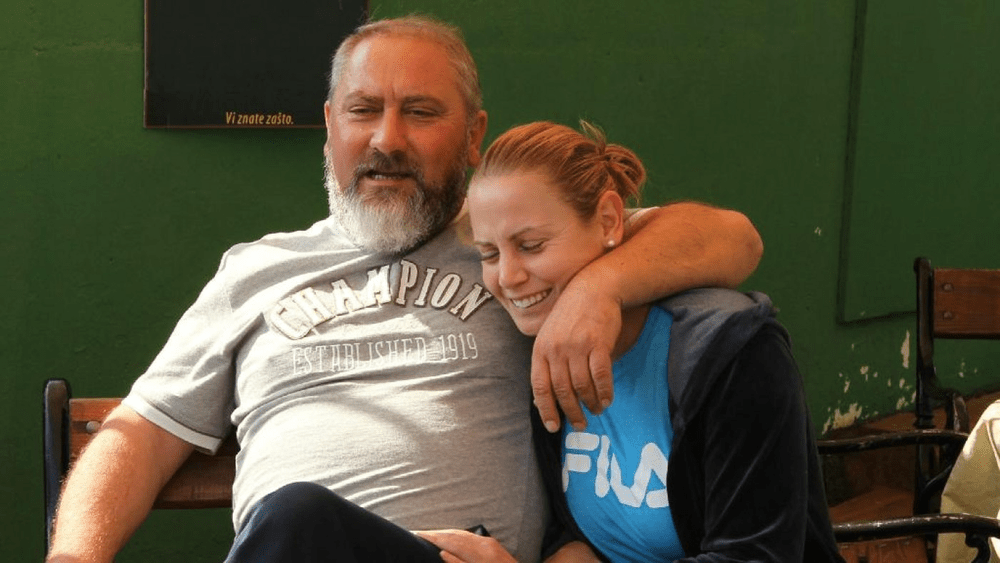 Jelena Dokic, fotografii șocante: a intrat pe teren cu urme de bătaie pe corp! Lovită pentru că a pierdut un meci