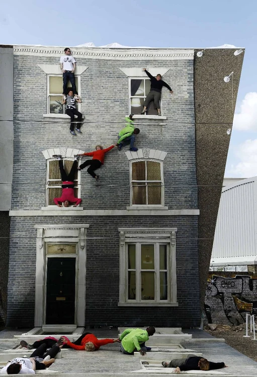 Casa care sfidează gravitaţia (Foto: Reuters)
