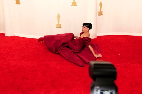Liza Koshy la Oscar 2024 foto Profimedia