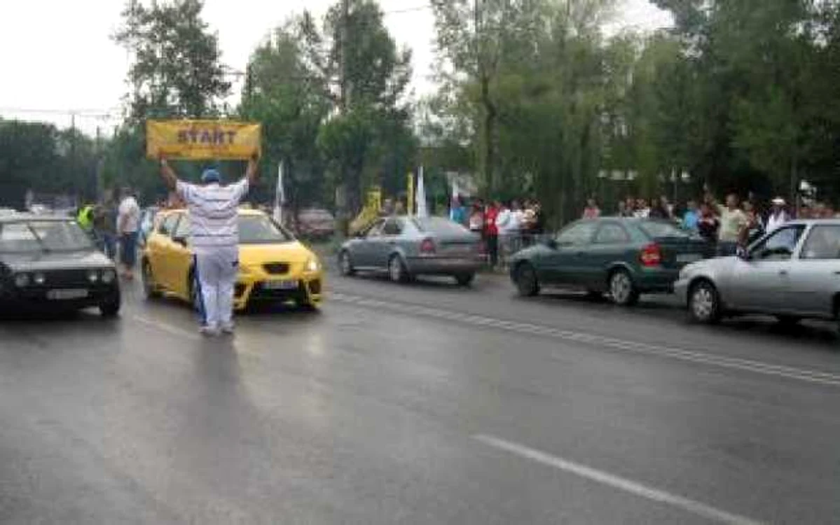 Slatina: Maşini puternice şi sute de spectatori la concursul de viteză