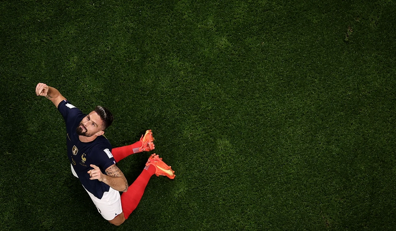 Olivier Giroud l-a egalat pe Thierry Henry (FOTO: Getty Images)