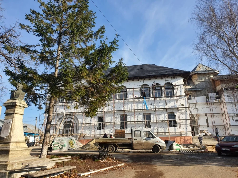 Liceul Anastastie Başotă Pomârla FOTO Cosmin Zamfirache