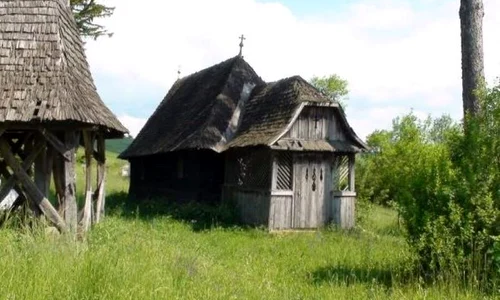DEMOLAREA ROMÂNIEI! Tăcuta moarte a vechilor biserici ortodoxe de lemn din Mureş jpeg