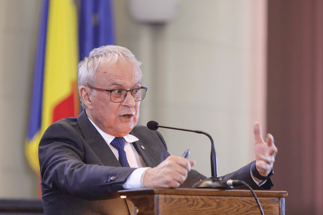 Ion Gheorghe Maurer, Mihai Roller și Matei Socor ar putea fi excluși din Academia Română. Noul președinte, Marius Andruh, deschide dosarul membrilor care au slujit comunismul
