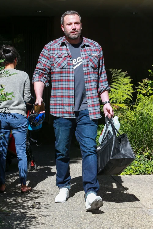Ben Affleck s-a întors cu mare tristeţe la clinica de dezalcooloizare