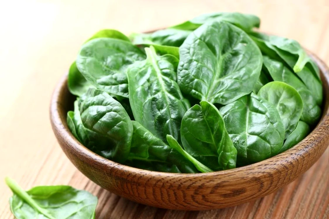 Spanacul, un aliment plin de vitamine FOTO fitclass.ro