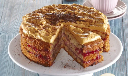 tort cu mere si gem de capsuni jpeg