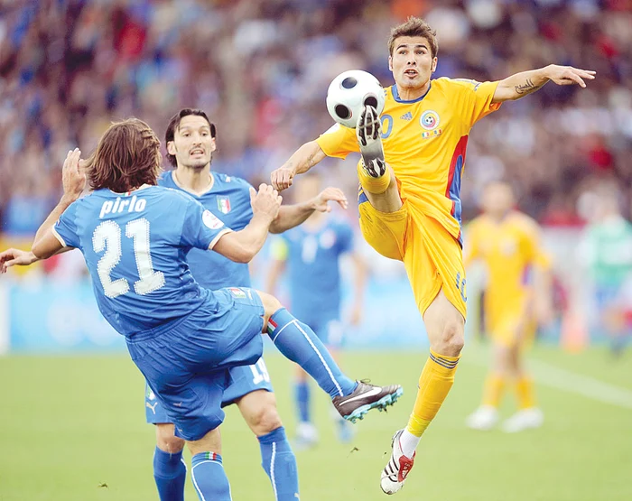 
    Mutu revine în tricoul naţionalei, dar al celei a veteranilorFoto: AFP   