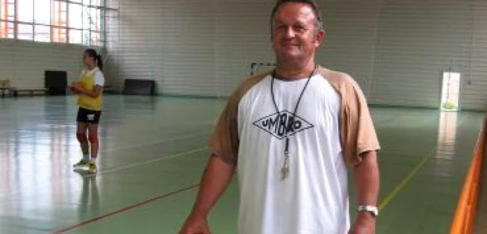 Bistriţa: Iuliu Crăciun crede că handbalul este atletism cu mingea