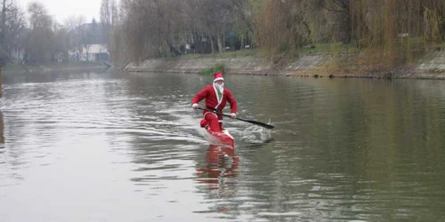 Moş Crăciun pe Bega