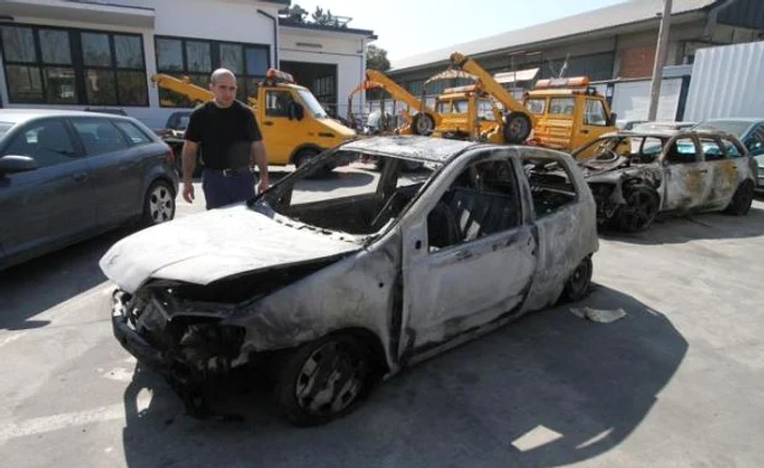 Maşina italianului sinucigaş (Foto: corrieredibologna.corriere.it)