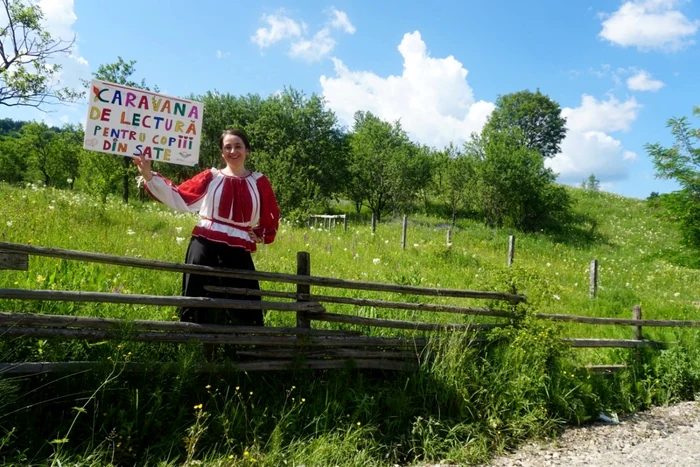 Silvia Vrînceanu Nechita este manger al proiectului cultural "c@rte în sate"