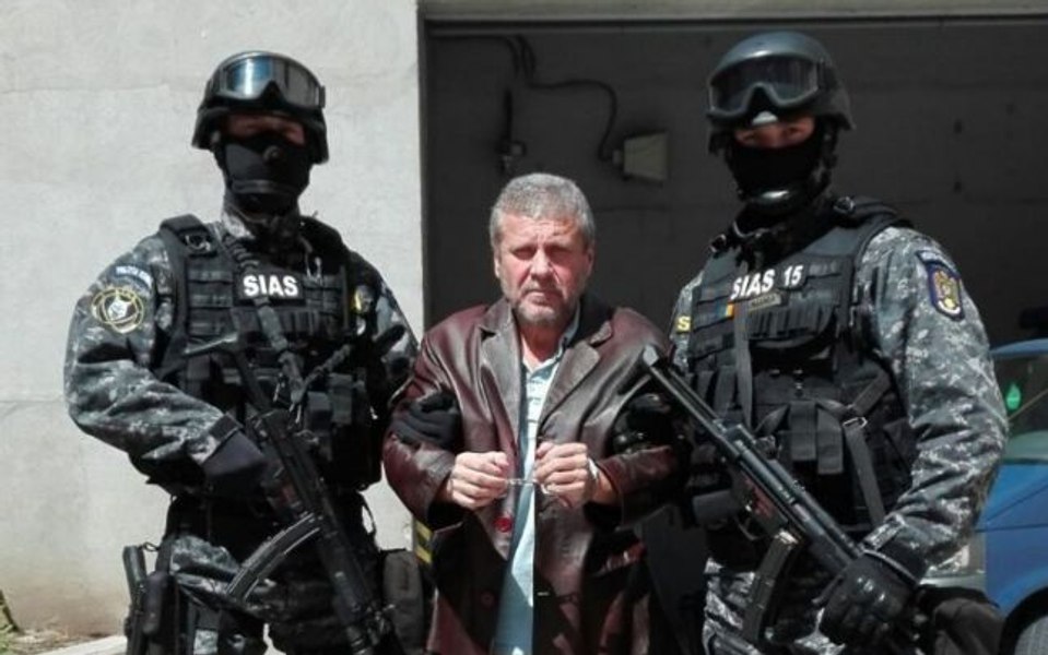 Fugarul Dorin Lazăr Maior - fostul preşedinte al revoluționarilor brașoveni, adus azi în țară