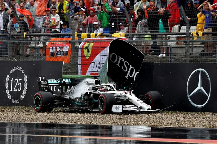 Lewis Hamilton a reușit să revină pe circuit după o ieșire în decorFoto: Guliver / GettyImages