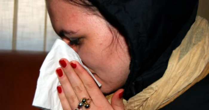 Slatina: Sute de olteni puşi la pat de viroze