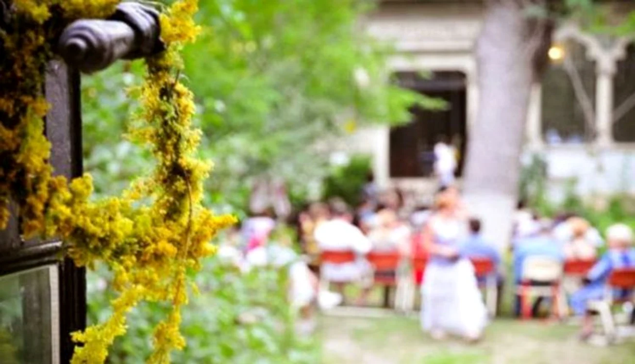 Cununa de sânziene, simbol al magiei și al protecției Foto Arhiva Adevărul