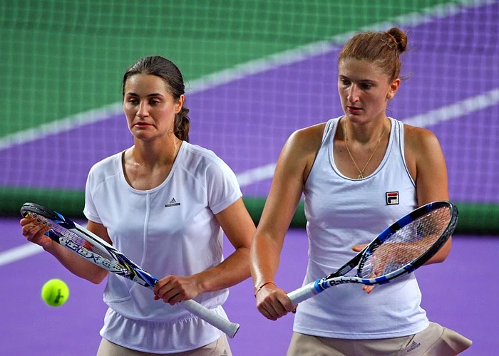 Monica Niculescu și Irina Begu obișnuiesc să joace împreună la dubluFoto: sportpictures.eu
