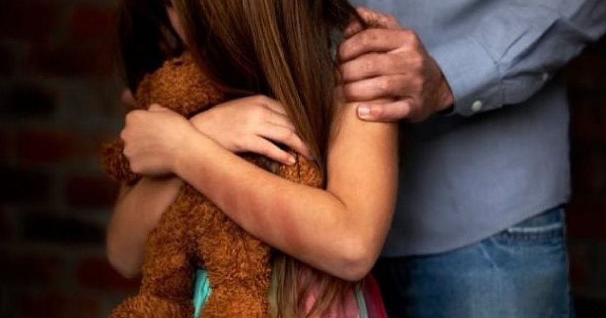 Doi copii de 5 ani ar fi fost agresaţi sexual de către un educator, într-o grădiniţă din Sectorul 1