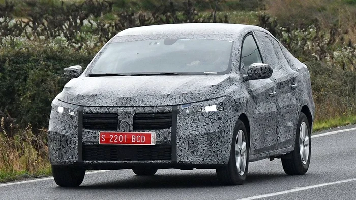 Iată-l în probe și la drum întins