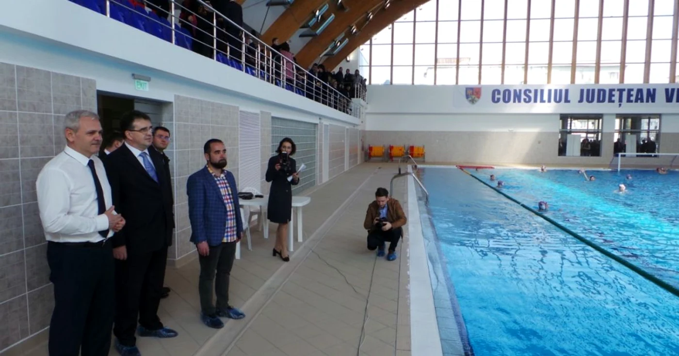Inaugurarea bazinului de înot de la Focşani