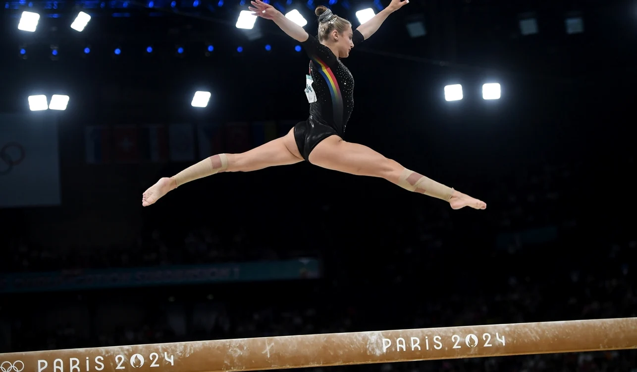 România a încheiat pe locul șapte finala de la gimnastică feminin (FOTO: Facebook)