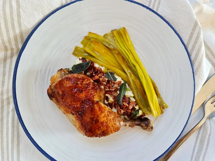 Pui fraged cu praz, rețeta lui Adi Hadean, pentru o masă perfectă în familie