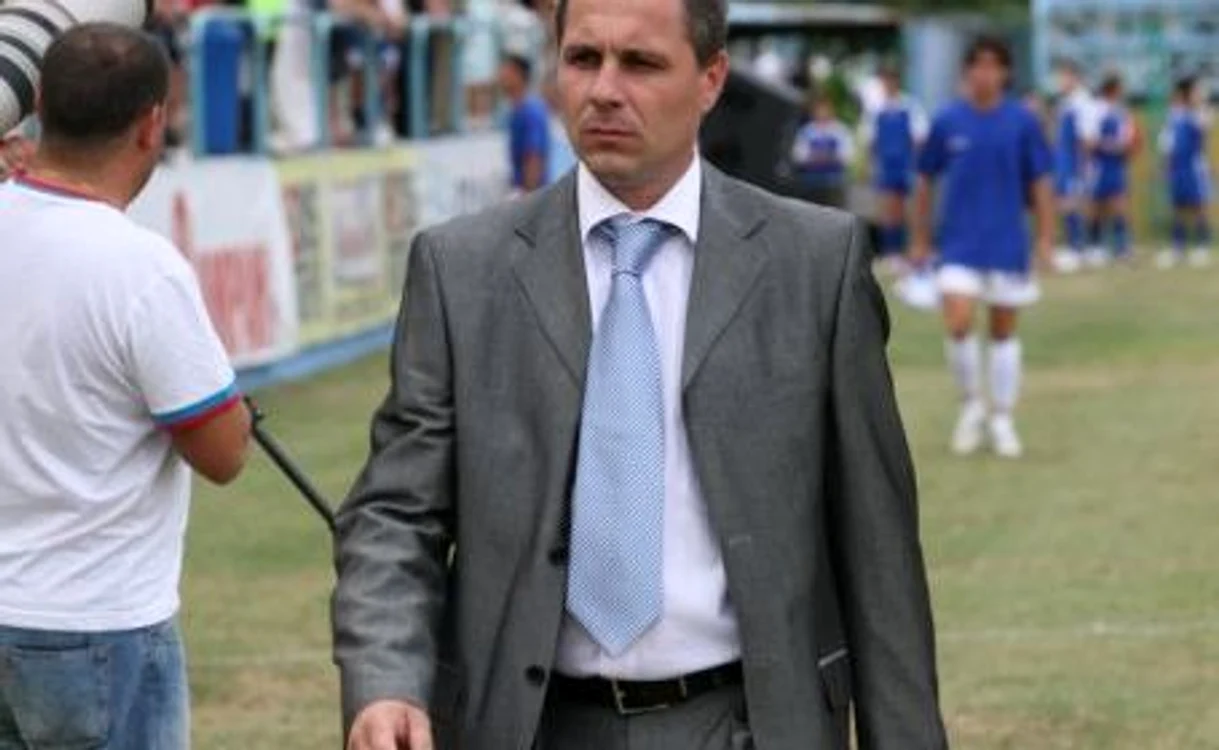 
    Marius Şumudică, antrenorul Rapidului  