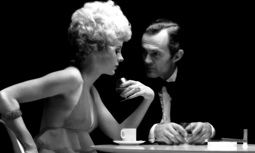 bărbat și femeie în anii 70  foto   profimedia 0896515473 jpg