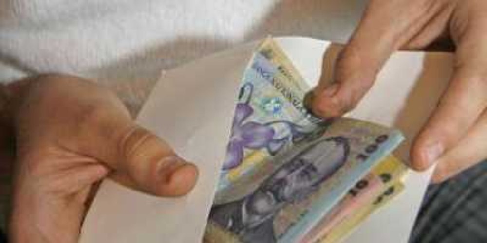 Îngrămădeală la burse de merit în Prahova. Peste 17.000 de elevi, recompensați pentru medii de la 1,97 la 10