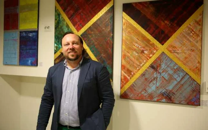 Marcel Thiele a renunţat la o carieră de succes şi pictează, îndrăgostit de România FOTO: Florin Ghioca