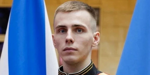 Gqk1HvPWUAAVP3f jfif