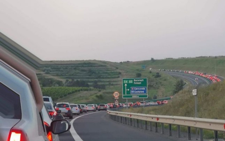 Accident rutier pe Autostrada A2 București - Constanța. Trafic restricționat