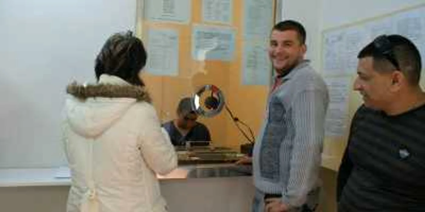 Cele mai solicitate servicii sunt cele de obţinere a cărţii de identitate sau a titlurilor de călătorie
