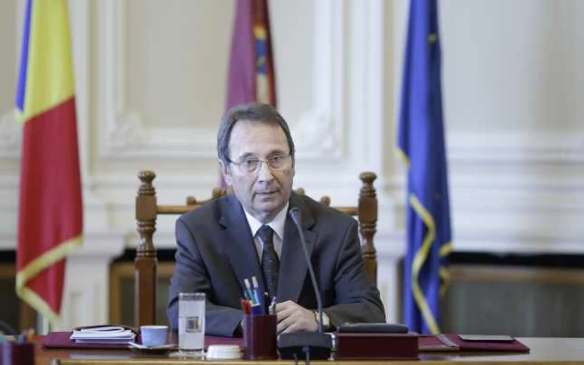 
    Valer Dorneanu, preşedintele CCR   