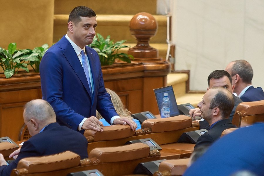„AUR și George Simion sunt puși astăzi în șah”. Strângerea candidaturilor pentru Capitală dă startul intrigilor