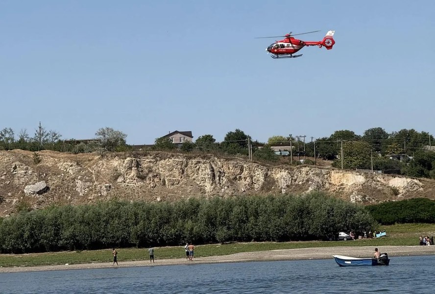 Un băiat de 14 ani a murit înecat la Hârșova. Era cu prietenii la scăldat